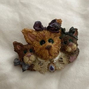 Boyds Bear With Cats Pin